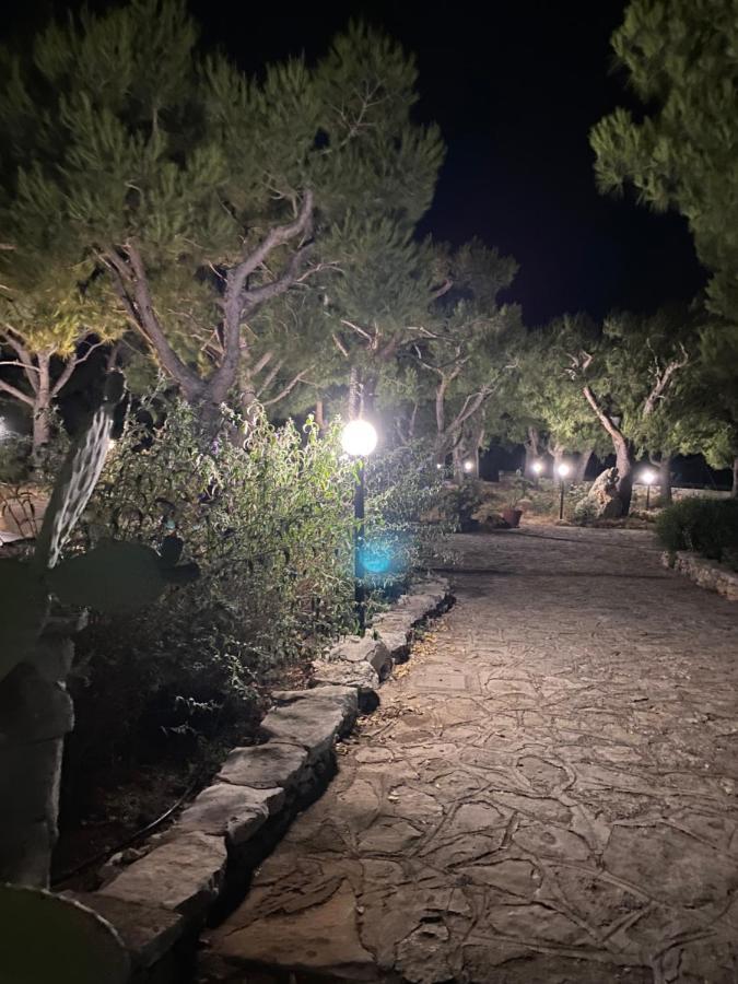 Monte Simeone Bed & Breakfast โปลีญาโนอามาเร ภายนอก รูปภาพ